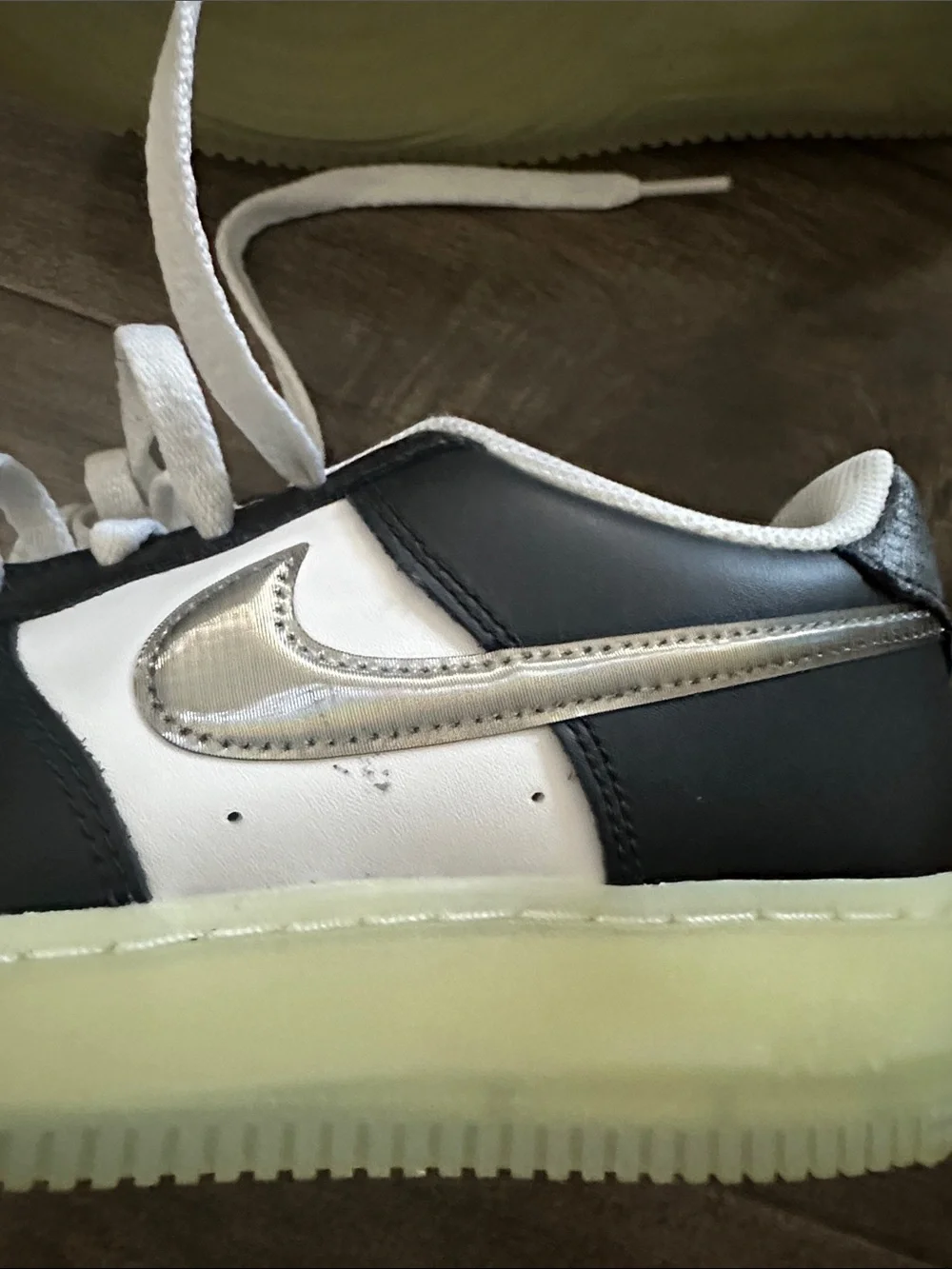Nike Air Force 1LV8 size 6.5